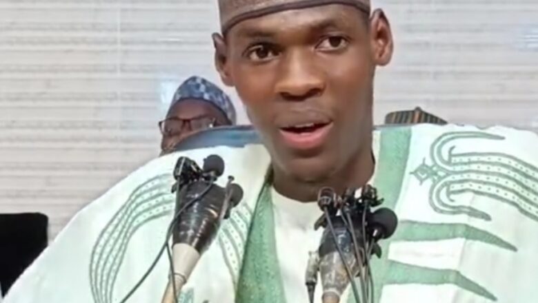 Nima bana neman taimakon Inyas ko taimakon Manzon Allah(SAW), Taimakon Allah kawai nake nema>>Inji Malam Abdulrahman Umar