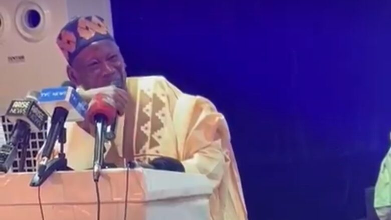 Kalli Bidiyo: Yayin da ‘ya’yanmu ke zuwa makaranta, ‘ya’yan wasu shuwagabannin sai zuwqar hayaki suka iya>>Inji Ganduje
