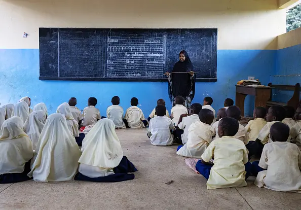 Gwamnatin Najeriya ta mayar da darasin tarihi a firamare da sakandare
