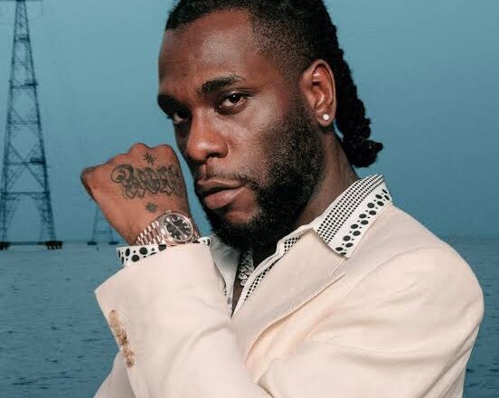 Tauraron mawakin Kudu, Burna Boy ya kashe Naira Miliyan 80 a gidan rawa(Club) a legas a dare daya