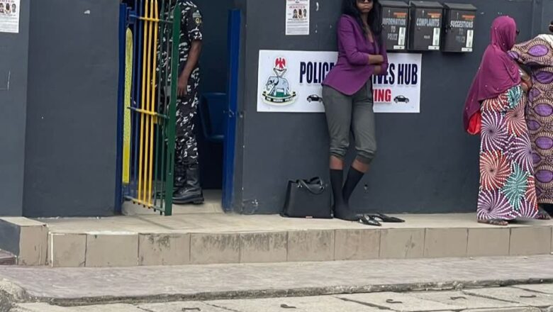 Wata Sabuwa: Wannan matar taje ofishin ‘yansanda a Legas inda tace ta kawo karan Rana saboda zafin ranar yayi yawa