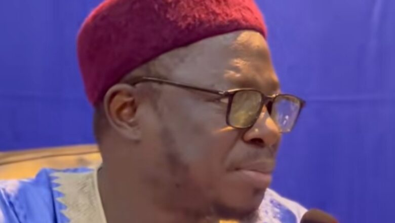 Kalli Bidiyon: Wata Mata Mijinta ya sake ta ya bata kyautar Naira Miliyan 7 da Mota amma ta kirani tace bata so, Dan Allah a mayar masa da kudinsa da motarsa, ita dai ya mayar da ita, tana son zama dashi>>Inji Malam Aminu Ibrahim Daurawa