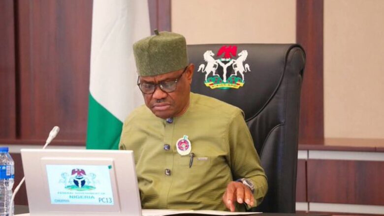 ”Yan Kasuwar Abuja na kokawa da Harajin da ake karba daga hannunsu saboda sauraren Radiyo da kallin TV