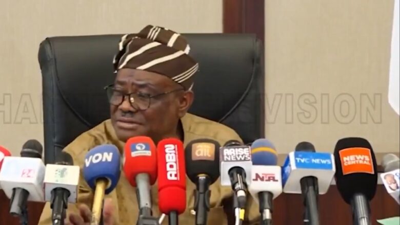 Kalli Bidiyo: Duk da Bidiyon da ya watsu kowa yaga abinda ya faru, Wike ya ce karya ake masa bai Zhagi Sojan Ruwa AM Yerima ba