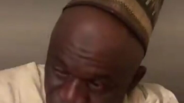 Kai Duniya Kalli Bidiyon manyan mutane da aka kama sanye da malunmalun suna shatar waya a masallaci>>