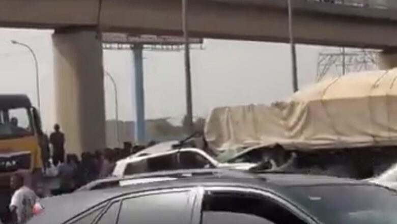 Kalli Bidiyon gwanin ban Tausai Yayi Mùmmùnàn Khàdàrìn mòtà a Abuja yayin da yake sauri ya kai mahaifinsa da bashi da lafiya Asibiti