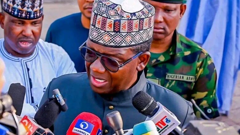 An kama sojojin da aka aika su tsare makarantar ‘yan mata ta jihar Kebbi amma suna koma daukar hoto da ‘yan matan sannan suka tafi yawo