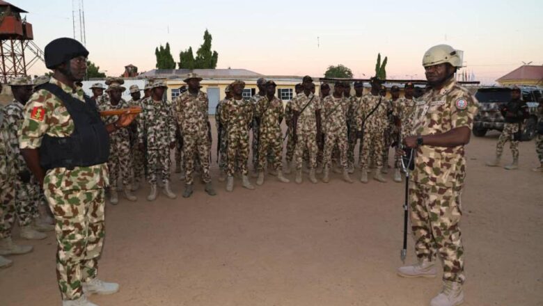 Kalli Karin Hotuna da Bidiyo na abinda tshageran Dhaji sukawa sojojin Najeriya da suka je ceto daliban jihar Kebbi