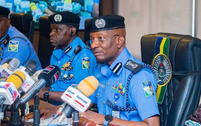 ‘Yan Kudu na koyon Hausa wai dan koda wataran zasu hadu da tshàgyèràn Dhàjì sai su rokesu