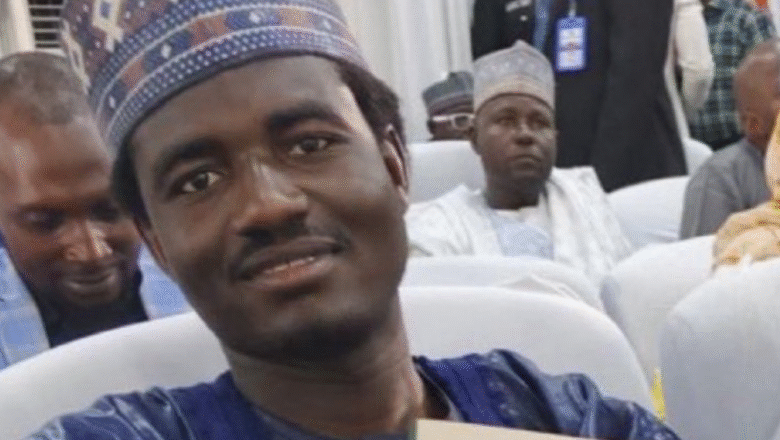 Matashi dan Fafutuka ya bace a Jigawa biyo bayan wallafa hotunan tallafin da shugaban karamar hukumar Roni ya bayar na Baro da jarkokin dibar ruwa