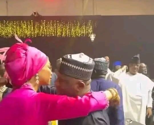 Kalli Bidiyo da Hotuna yanda Abdulsamad Rabiu BUA ya bayyana cewa Minista Hannatu Musa Musawa tsohuwar matarsa ce