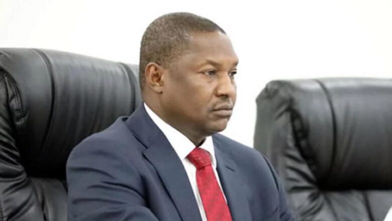 Da Duminsa: EFCC sun sake kama Tsohon Ministan shari’a, Abubakar Malami