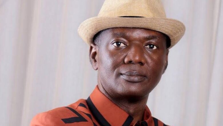 Da Duminsa: Mataimakin Gwamnan jihar Bayelsa, Lawrence Ewhrudjakpo ya yanke jiki ya fàdì a ofishinsa ya kuma rigamu gidan gaskiya