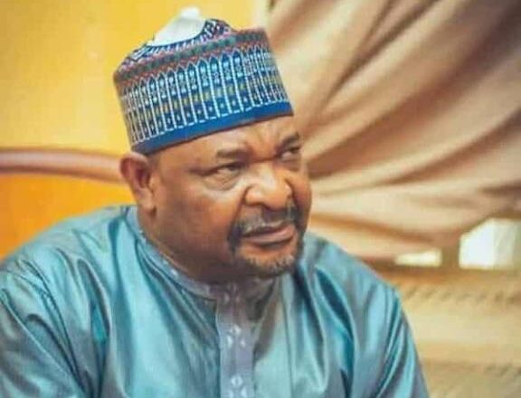 Ko a Mafarki ban taba Tunin za’a janye min ‘yansandan dake bani tsaro ba>>Sanata Ningi