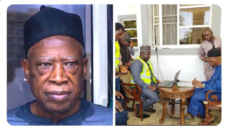 Tsohon shugaban APC, Abdullahi Adamu da ake tunanin zai koma ADC ya sake yankar katin jam’iyyar APC