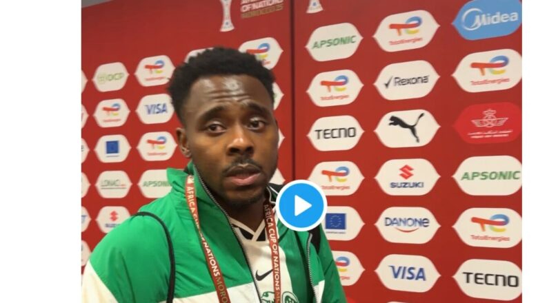 Wai dama har yanzu akwai irin wannan Rafalin?>>Dan wasan Najeriya Bright Osayi-Samuel ya tambaya