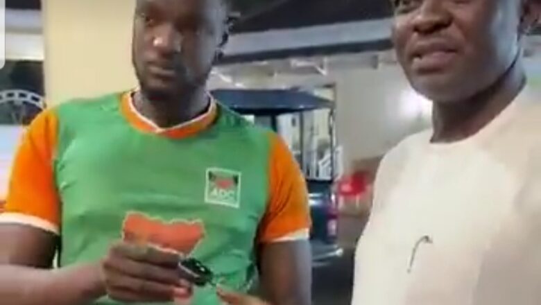 Atiku ya baiwa shugaban jam’iyyar ADC na jihar Adamawa kyautar mota