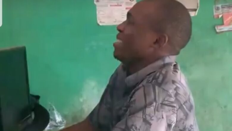 Allah Sarki: Kalli Bidiyonsa inda ya fashe da kuka bayan da ya dauki kudin da ya dade yana tarawa ya buga càcà cewa Manchester City zata ci Manchester United