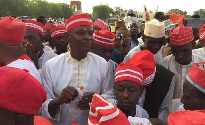 Wadannan tsaffin Hotunan na Abba Gida-Gida kamin ya zama Gwamna sun dauki hankula