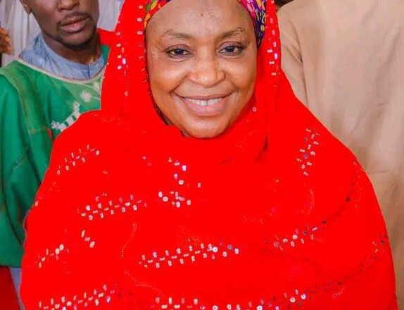 A’in Jafaru kenan wadda ta ajiye aikin me baiwa gwamna Abba Shawara ta koma bayan Kwankwaso