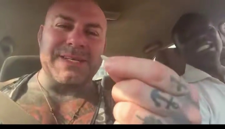 Kalli Bidiyo: Idan kuna son kanku da arziki karku je wajan Likitan Hakori a Najeriya >>Inji Wani Bature bayan da aka masa aikin saka Hakori amma hakorin ya fadi a ranar