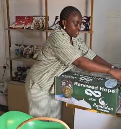 Kalli Bidiyon: Yanda wata ‘yar Kudu ta nuna kayan abinci na tallafin Azumi da Gwamnatin tarayya ta aika mata