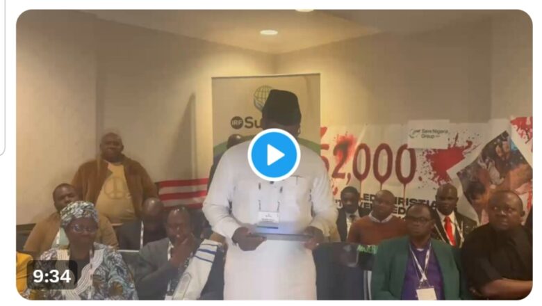 Kalli Bidiyon: Kiristocin Najeriya sun fito sun jinjinawa shugaba Trump saboda kawo sojojin kasar Amurka Najeriya