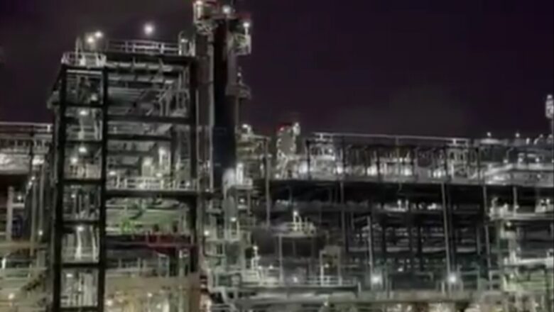 Kamar Ba’a Najeriya ba, Kalli Bidiyon matatar man fetur din Dangote da aka dauka da dare