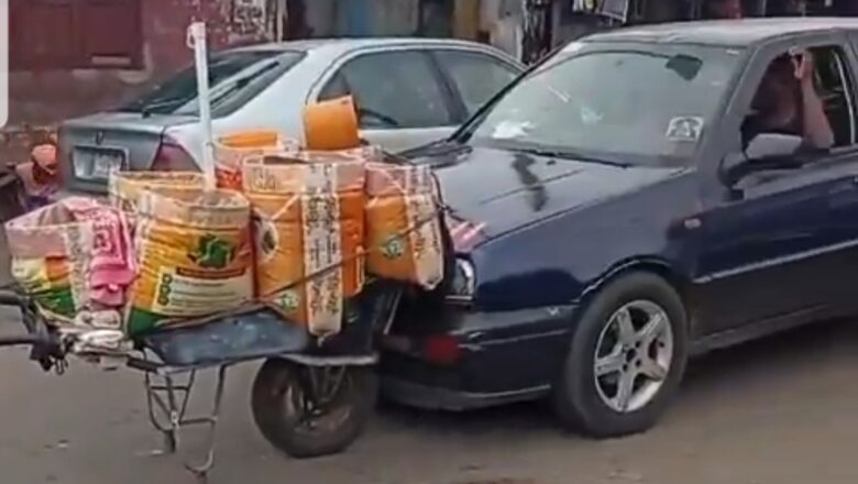 Qarfin Hali Kalli Bidiyon: Yanda wani me tura baro yaqi matsawa me mota ya wuce inda yace shima hanyarsa ce