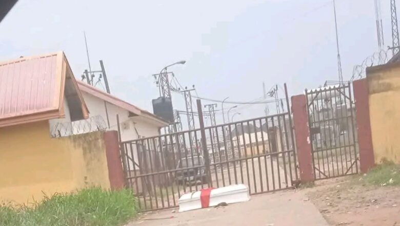 Abinda sukawa Kamfanin Wutar Lantarki saboda yawan dauke musu wuta