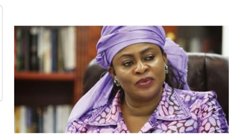 Tsohuwar Ministar sufurin jiragen sama, Stella Oduah ta amince ta dawo da Naira Biliyan 2.5 data sata
