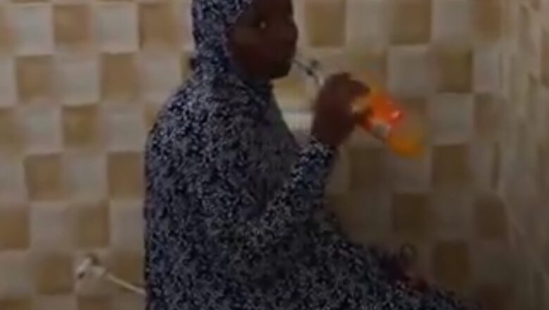 Kalli Bidiyon yanda miji ya kama matarsa a bandaki da rana tana shan Lemi yayin da ake azumi