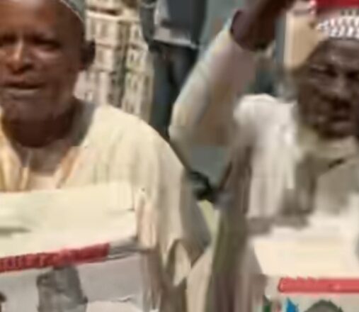 Kalli Bidiyon: Wasu tsaffi da aka baiwa tallafin Ramadana na Gwamnati sun ce shugaba Tinubu ya zarce a 2027