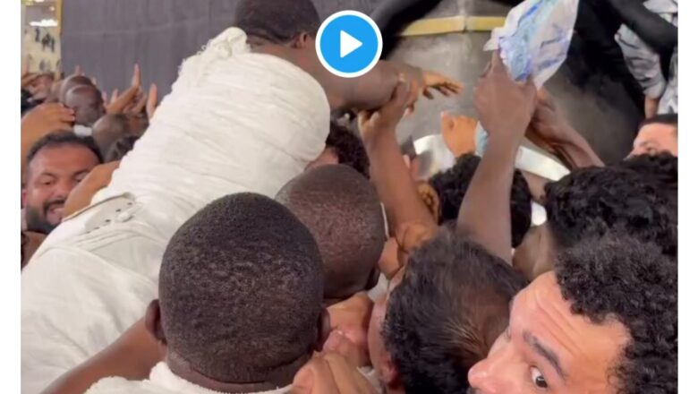 Kalli Bidiyon:Yanda mawakin Najeriya, Asake yayi ta kokarin taba Ka’aba da ya dauki hankula