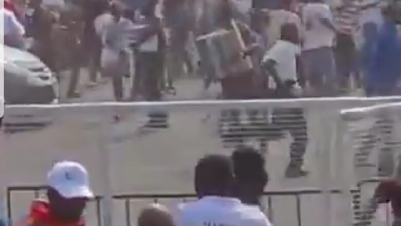 Kalli Bidiyon: Yanda matasa a jihar Imo suka yi Alkafura suka Tarwatsa taron da ake shirin raba kayan Abinci na shugaban kasa Bola Tinubu ya