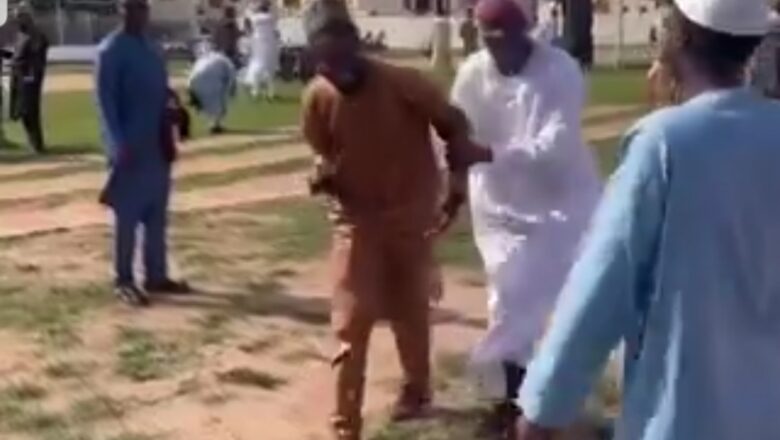 Kalli Bidiyon: Rainin Hankali ko tsokanar fada? Yanda wani Kirista yaje har Filin Idi yana karanta Baibul yana kira ga Musulmi su karbi kiristan