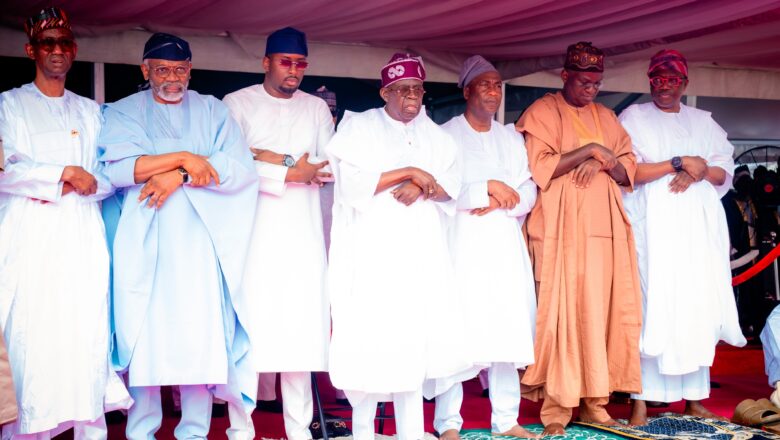 Magance matsalar tsaro ba aikin Mutum daya bane, Nima Allah nake roko ya kawo mana zaman Lafiya>>Inji Shugaba Tinubu