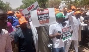 An yi zàngà-zàngàr neman a sauke shugaban INEC a Sokoto