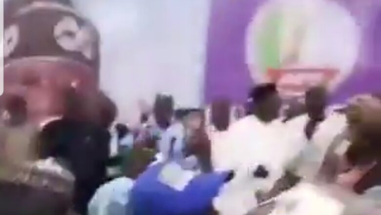 Kalli Bidiyon yanda hatsaniya ta kaure a taron jam’iyyar APC a jihar Bauchi inda matasa suka rika cewa ba zasu sake zaben shugaba Tinubu ba