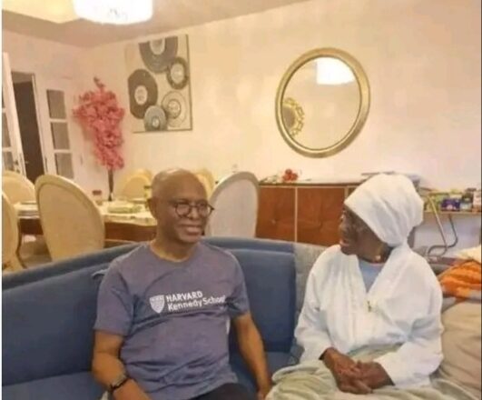 Allah Sarki: Kalli Bidiyon yanda mahaifiyar Malam Nasiru Ahmad El-Rufai ke ta tambayar ina yake kamin ta bar Duniya