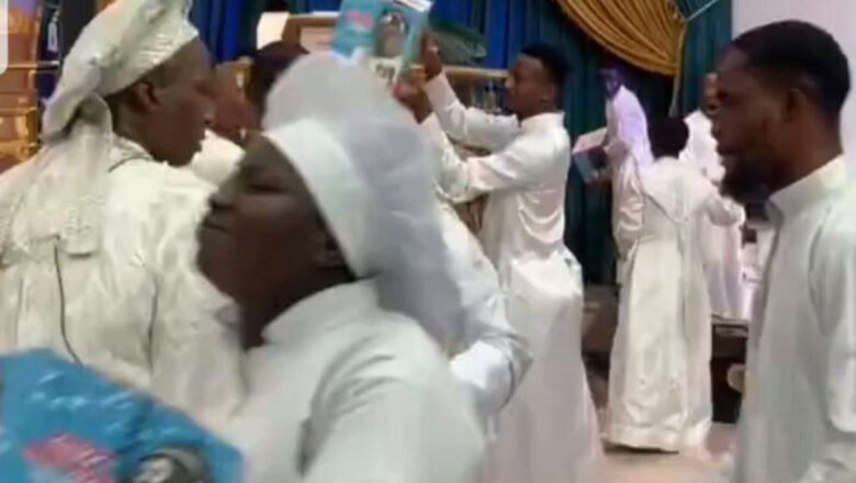 Kalli Bidiyon: Rabon Taliyar Yakin neman zabe ta shugaba Tinubu a coci ya jawo cece-kuce