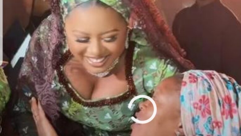 Kalli Bidiyon: Yanda Tauraruwar fina-finan Hausa, Momi Gombe ta nuna kirjinta ya dauki hankula sosai