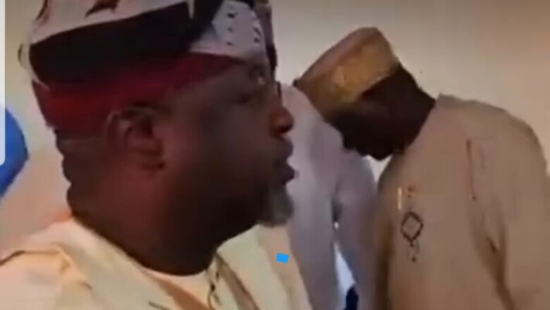 Kalli Bidiyon abin Kunya: Kakakin majalisar jihar Adamawa wanda dan APC ne ya je kauyensu wajan taron siyasa yace Najeriya, yana tsammanin za’a ce sai Tinubu, sai jama’a suka ce sai Atiku