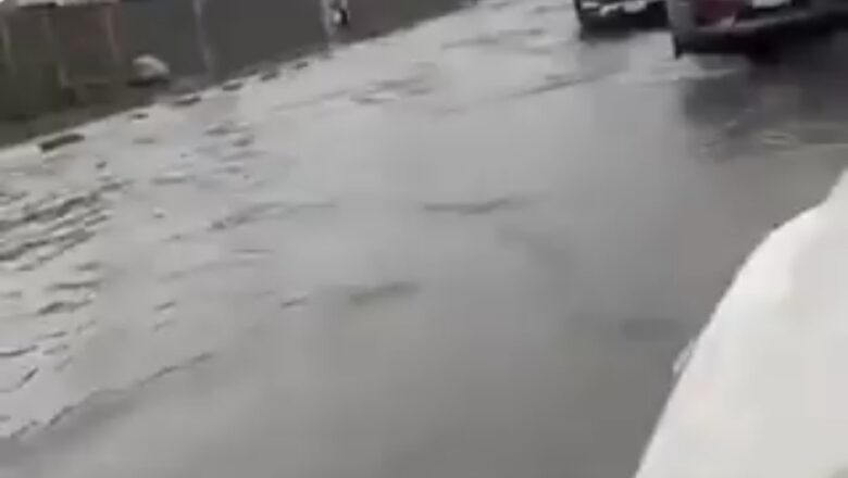 Kalli Bidiyon: Yanda Ruwa ya cika titin da ake kan Ginawa na Legas zuwa Kalaba