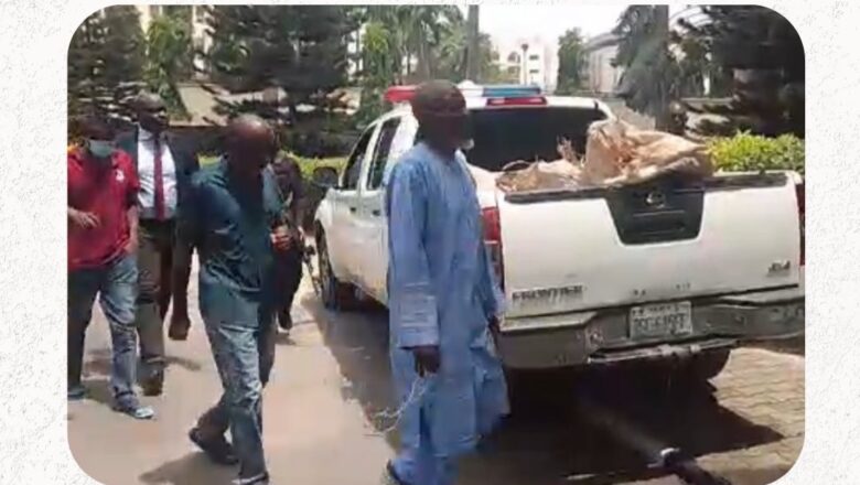 Kalli Bidiyon Da Duminsa: Gwamnati ta Gurfanar da Sojojin da take zargi da yunkurin yiwa shugaba Tinubu Jhuyin mulki