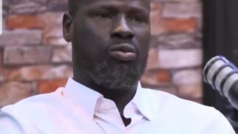 Allah Sarki Kalli Bidiyon hirar tsohon dan wasan Arsenal, Emmanuel Eboue wanda ya auri baturiya, saidai yanzu yace ta rabashi da ‘ya’yanshi sannan ta kwace duka kadarorin da ya mallaka