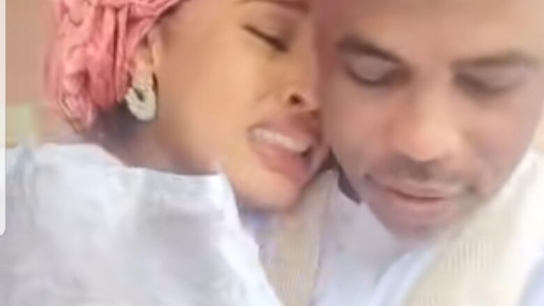 Kalli Bidiyon: Yanda Amarya ta rike mahaifinta tana kuka a yayin da akw shirin kaita dakin Mijinta