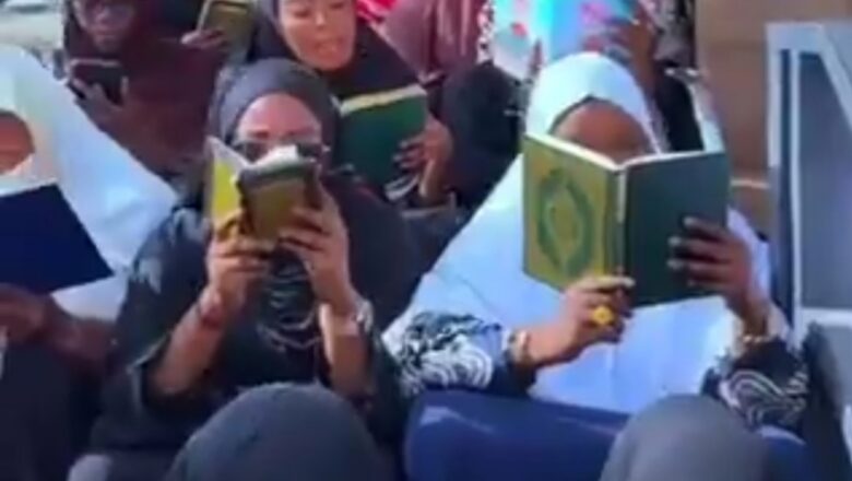 Kalli Bidiyon: Matan da suka daga jan dan kamfai a Kano, sun tuba suna karatun Qur’ani da salatin Annabi(Sallallahu Alaihi Wasallam)