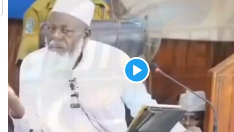 Kalli Bidiyon: Matar Shugaban kasa fastuwace, Gwamnan CBN shima Fastone, Shugaban INEC shima Fastone, shugaban EFCC shima Fastone dan Allah a nuna min ma’aikata daya da Wani Shehin Musulunci yake shugabanta>>Inji Sheikh Sanusi Khalil