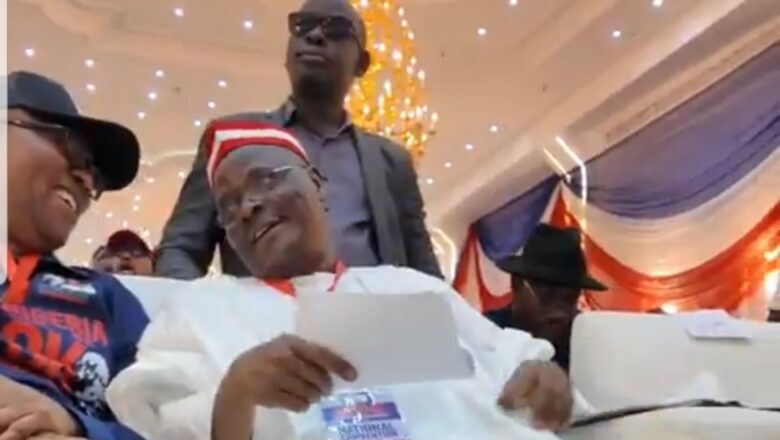 Kalli Bidiyon yanda aka ga Kwankwaso da Peter Obi na kuskus a wajan babban taron jam’iyyar su ta NDC
